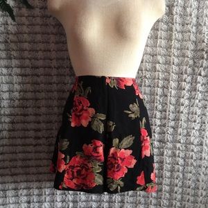 🎉Urban Outfitters | Kimchi Blue Floral Shorts